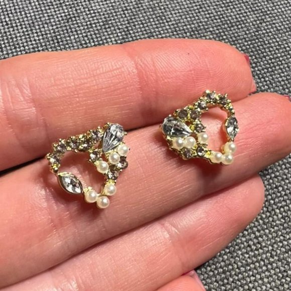 Korean Style Earrings "hearts" - Picture 5 of 5